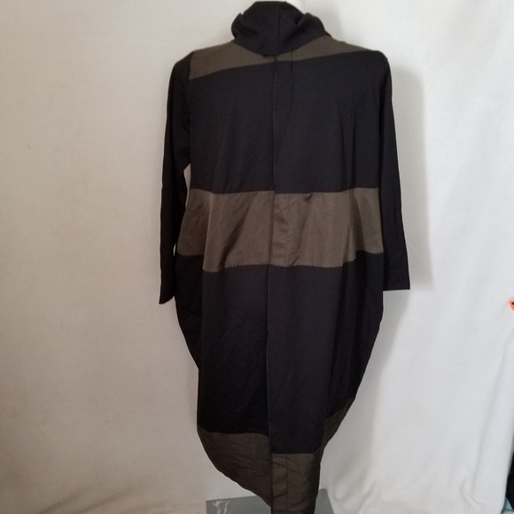C Yard Dress. Condition is "New with tags".

It do - Picture 5 of 7